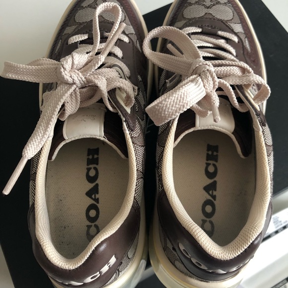 COACH womens 6.5 / used - Picture 6 of 8